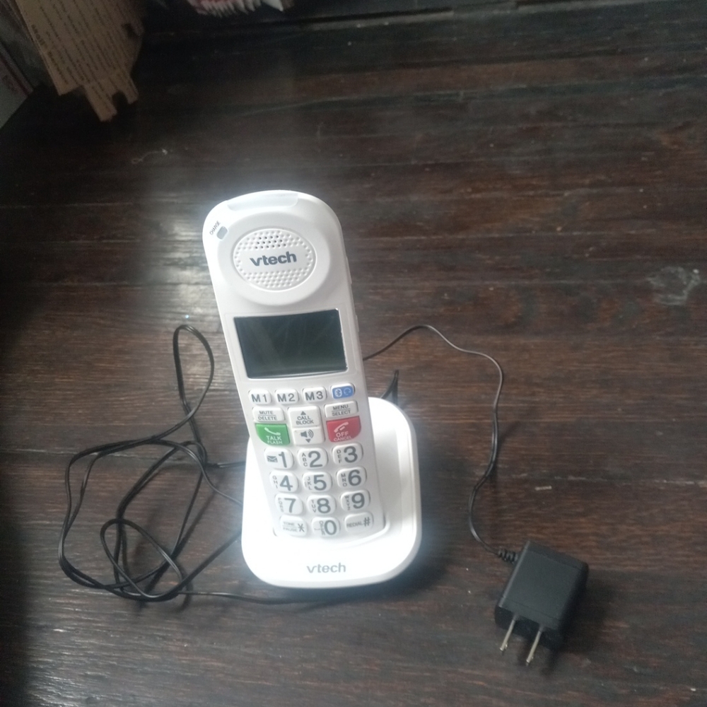 VTech SN5107 Amplified Accessory Handset with Big  Buttons & Large Display, Open